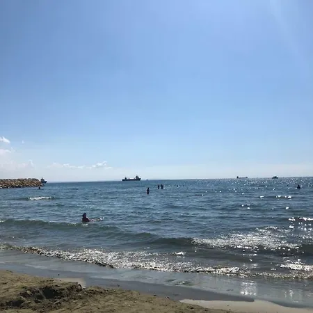 Sea Side Finicudes لارنكا