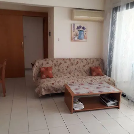 Apartment Sea Side Finicudes Larnaca